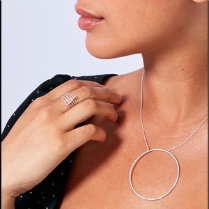 Stella & Dot Essential Hammered Circle Pendant NWT